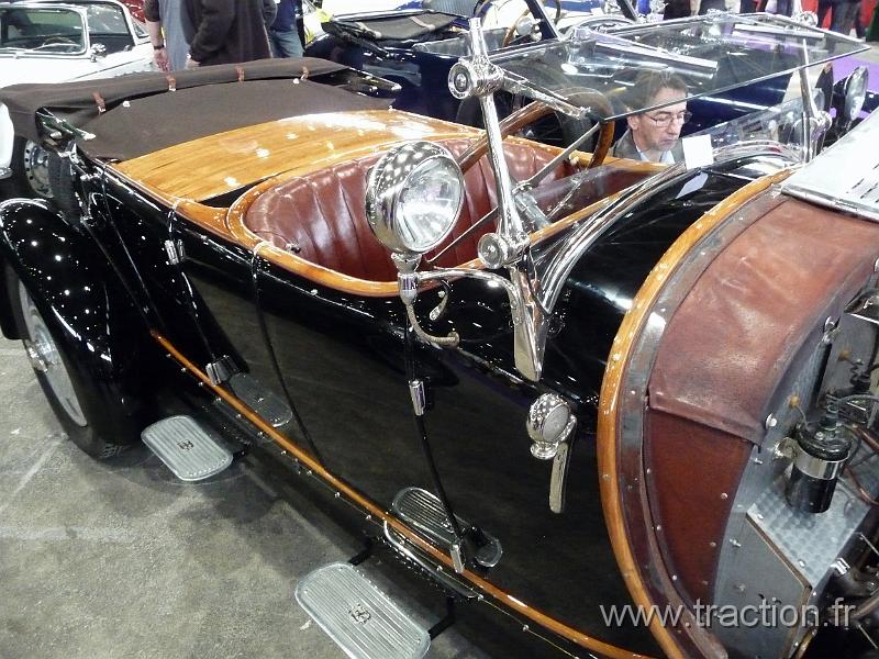 Epoquauto (150).JPG - 05/11/2010 - 69000 LYONƒPOQU'AUTO32�me Salon International Autos & Motos AnciennesBUGATTIImmatriculŽe : 9559 YN 02